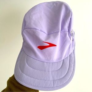 NEW! Brooks running hat purple run wine country